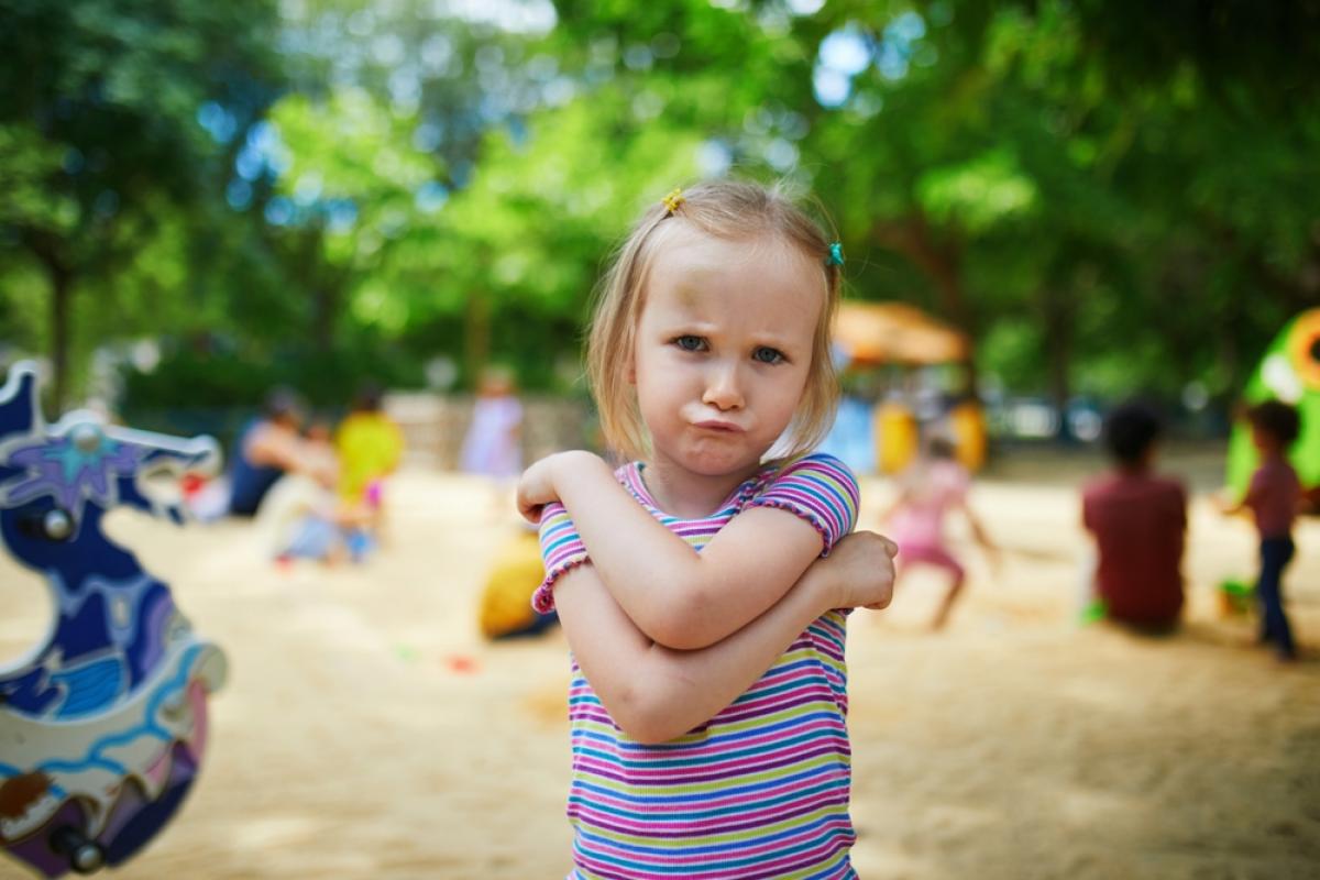 Fraza pe care nu ar trebui niciodată să i-o spui copilului tău: „Plec fără tine!”