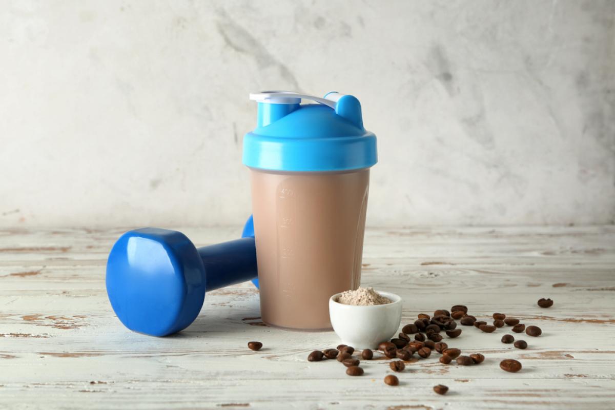 Atenție la trendul „proffee”: cafeaua virală care poate duce la creștere în greutate