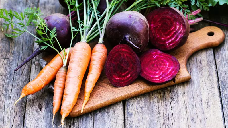 Top 5 rădăcinoase pe care trebuie să le mănânci în sezonul rece: „Super-alimentele” iernii