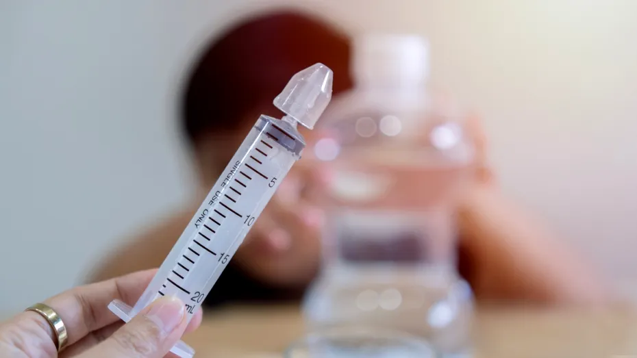 Ce este serul fiziologic și de ce contează corectitudinea preparării