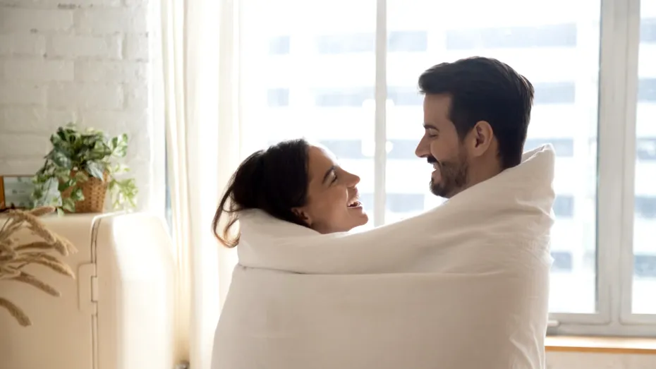 Este acceptabil să ai o relație cu fostul partener al celei mai bune prietene? La ce consecințe te poți aștepta