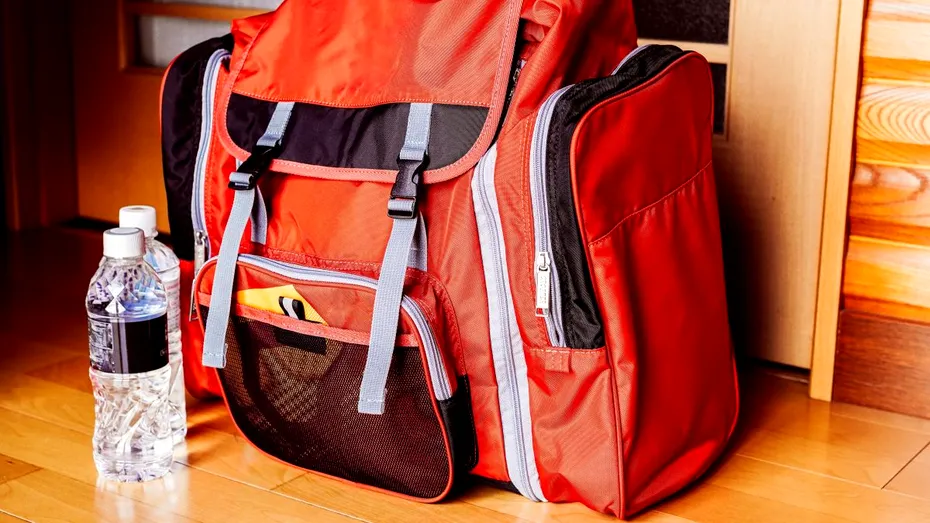 Ce trebuie să ai în rucsacul de urgență în caz de cutremur. Au trecut 49 de ani de la seismul devastator din 1977